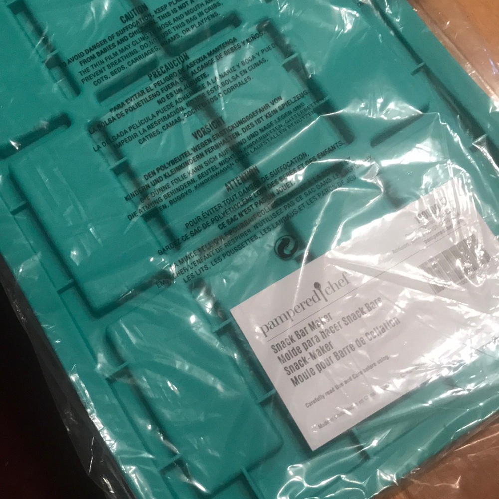 Pampered Chef Snack Bar maker